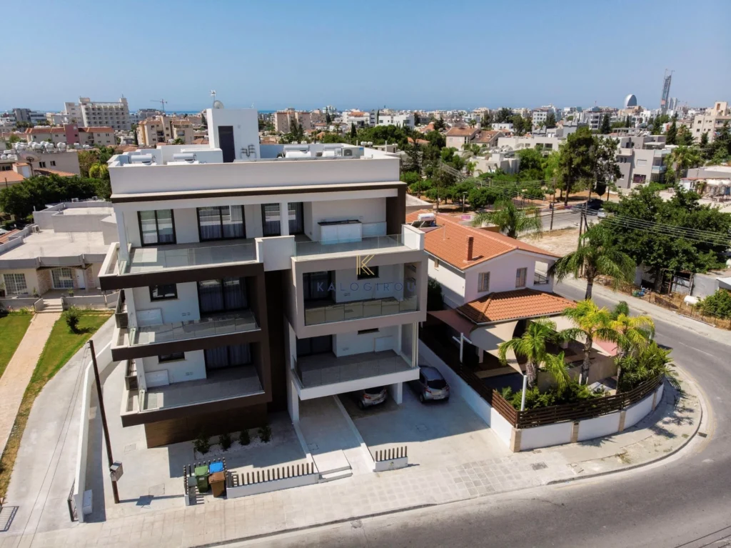 4 Bedroom Apartment for Sale in Germasogeia, Limassol District