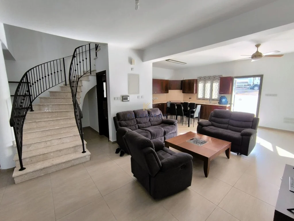 3 Bedroom House for Sale in Oroklini, Larnaca District