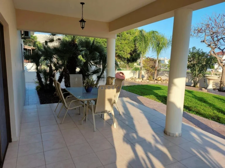 3 Bedroom House for Sale in Aradippou, Larnaca District