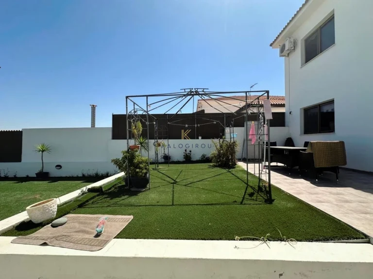 4 Bedroom House for Rent in Aradippou, Larnaca District