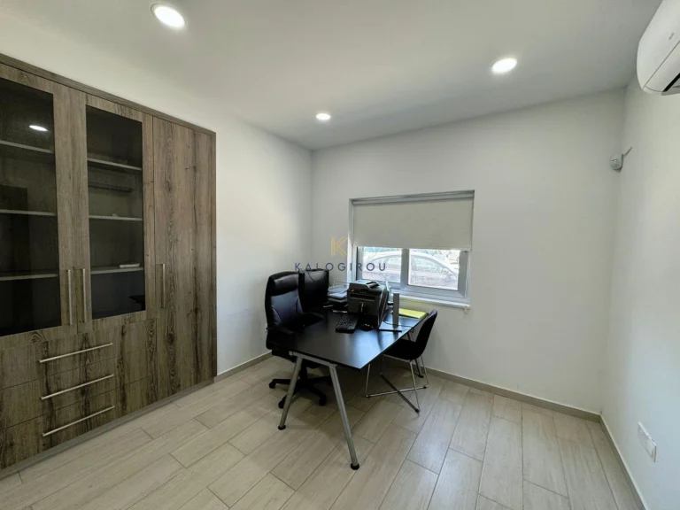 132m² Office for Rent in Larnaca District