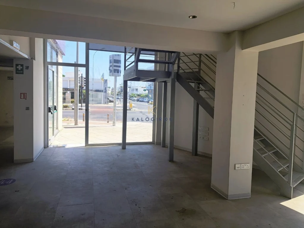 125m² Commercial for Rent in Larnaca District