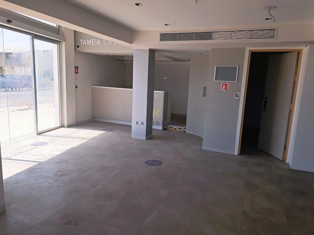 125m² Commercial for Rent in Larnaca District