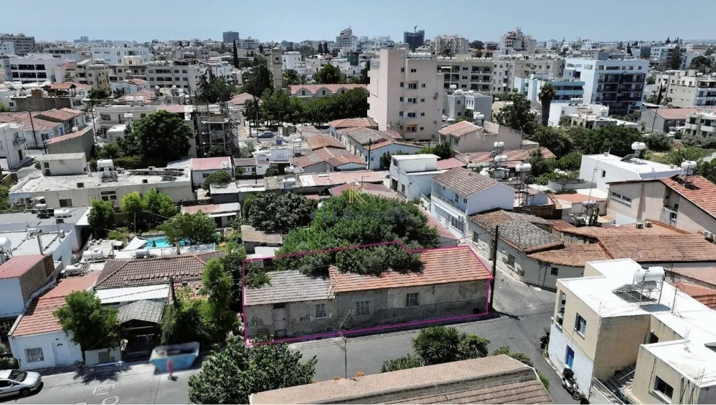 1 Bedroom House for Sale in Larnaca – Chrysopolitissa