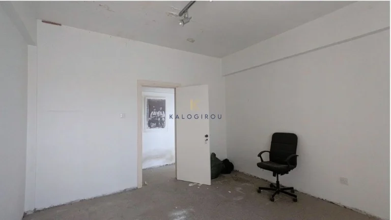 934m² Commercial for Sale in Aradippou, Larnaca District