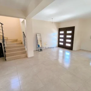 4 Bedroom House for Sale in Livadia Larnakas, Larnaca District