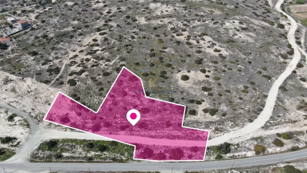 3,178m² Plot for Sale in Kalavasos, Larnaca District