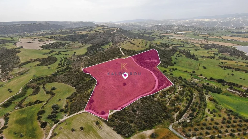 16,556m² Plot for Sale in Alaminos, Larnaca District