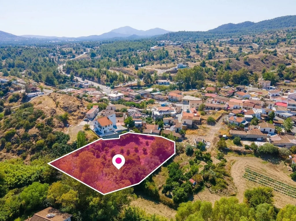 1,673m² Plot for Sale in Sia, Nicosia District