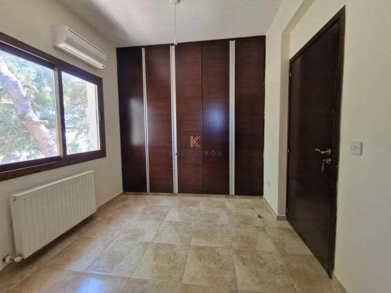 4 Bedroom House for Sale in Ineia, Paphos District