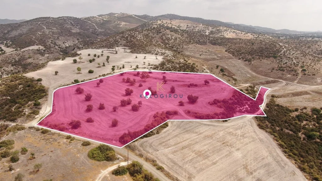 27,050m² Plot for Sale in Skarinou, Larnaca District