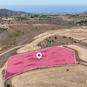 5,352m² Plot for Sale in Kathikas, Paphos District