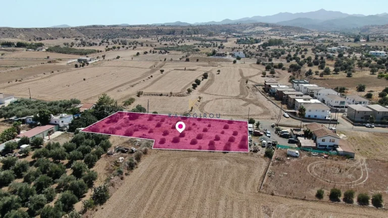 2,988m² Plot for Sale in Pera, Nicosia District