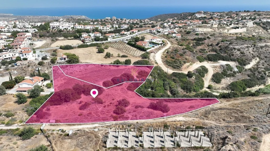 11,372m² Plot for Sale in Pissouri, Limassol District