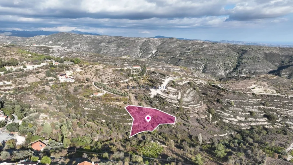 3,011m² Plot for Sale in Vouni, Limassol District