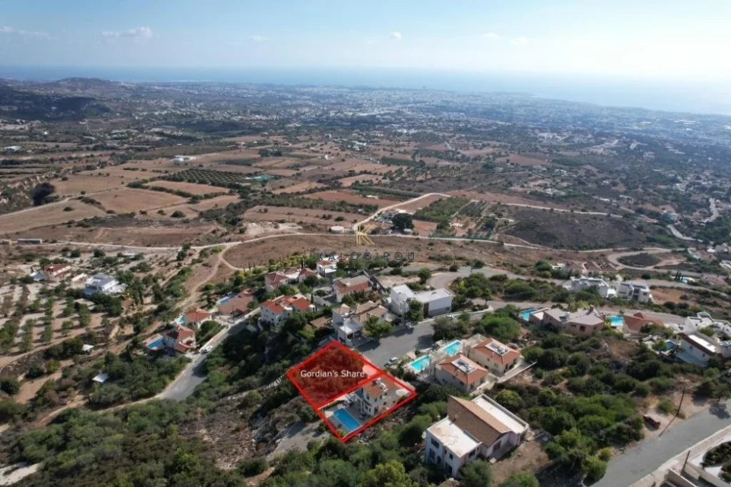 1,264m² Plot for Sale in Tala, Paphos District