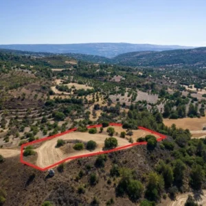 8,027m² Plot for Sale in Lysos, Paphos District