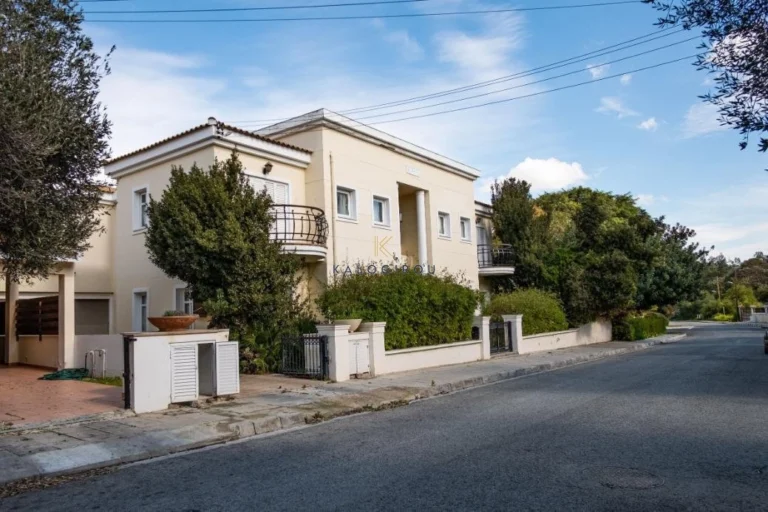 5 Bedroom House for Sale in Aglantzia, Nicosia District