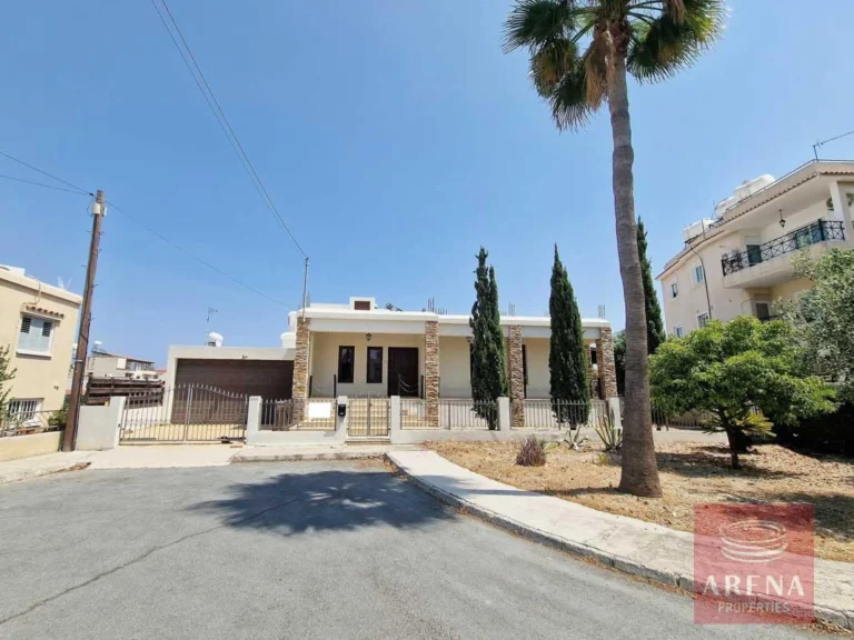 Cheap Houses and Villas for Sale Larnaca up to 500000 euro