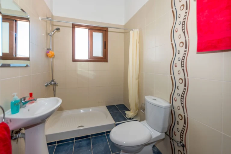 4 Bedroom House for Rent in Peyia, Paphos District