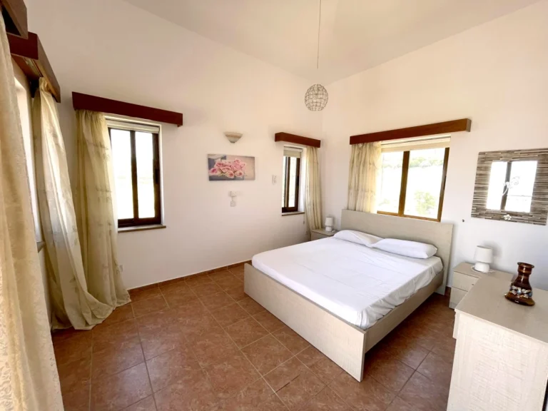 4 Bedroom House for Rent in Argaka, Paphos District