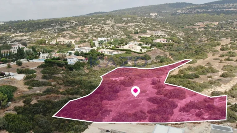 9,365m² Plot for Sale in Pegeia, Paphos District