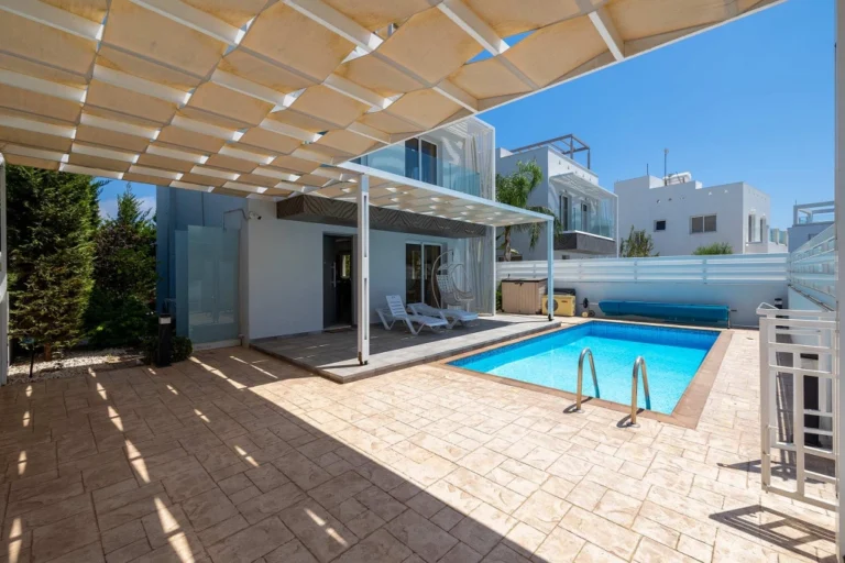 3 Bedroom House for Sale in Famagusta – Agia Napa