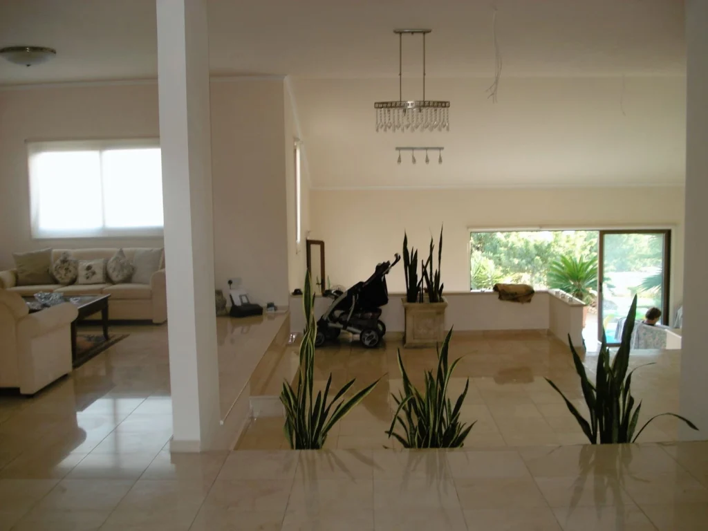 5 Bedroom House for Sale in Konia, Paphos District
