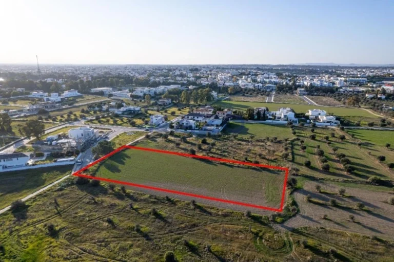 4,701m² Plot for Sale in Strovolos, Nicosia District