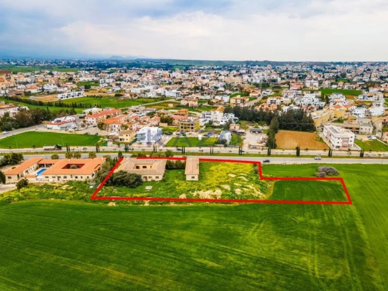 7,428m² Plot for Sale in Lakatamia, Nicosia District