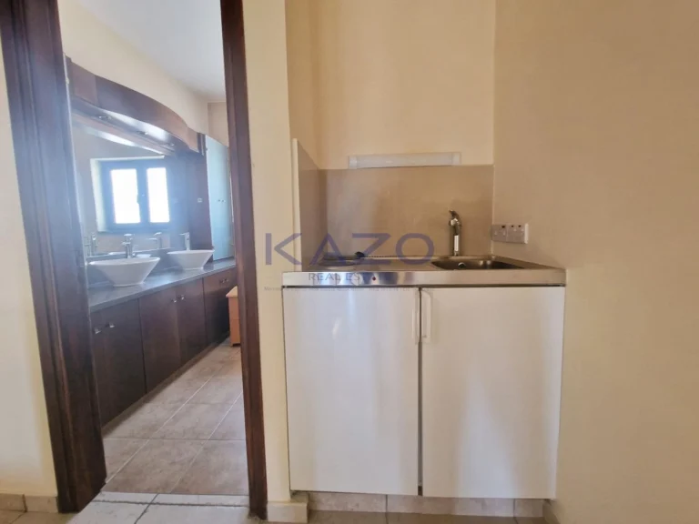 5 Bedroom House for Sale in Tseri, Nicosia District