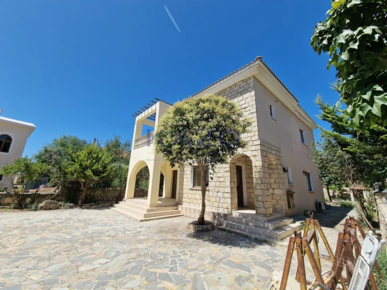 4 Bedroom House for Sale in Ineia, Paphos District