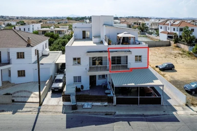 2 Bedroom Apartment for Sale in Livadia Larnakas, Larnaca District