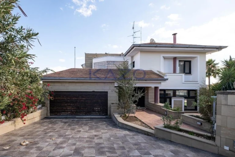 4 Bedroom House for Sale in Strovolos, Nicosia District