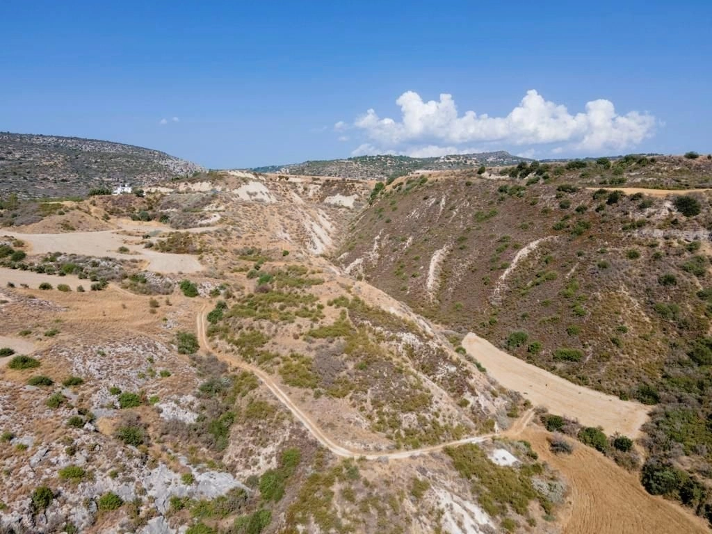 58,797m² Plot for Sale in Steni, Paphos District