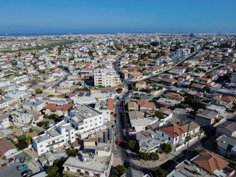 196m² Commercial for Sale in Aradippou, Larnaca District