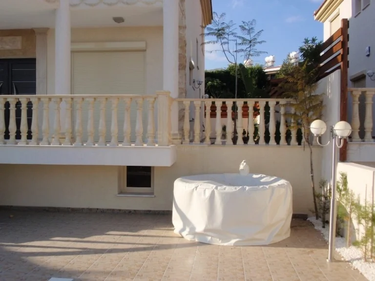 6+ Bedroom House for Sale in Germasogeia, Limassol District