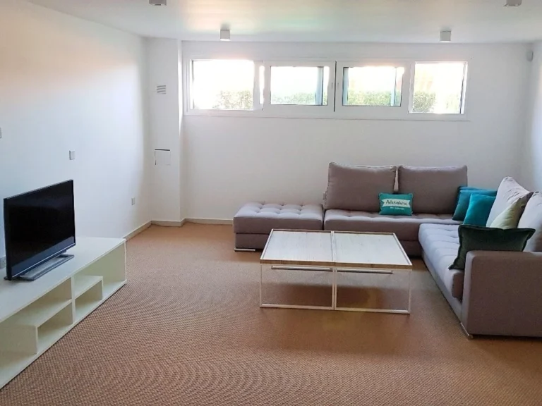 3 Bedroom House for Sale in Limassol – Marina