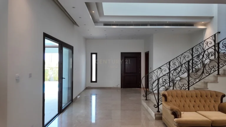 5 Bedroom House for Sale in Erimi, Limassol District