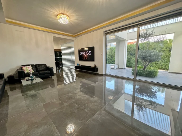 3 Bedroom House for Sale in Nicosia – Agios Ioannis, Limassol District