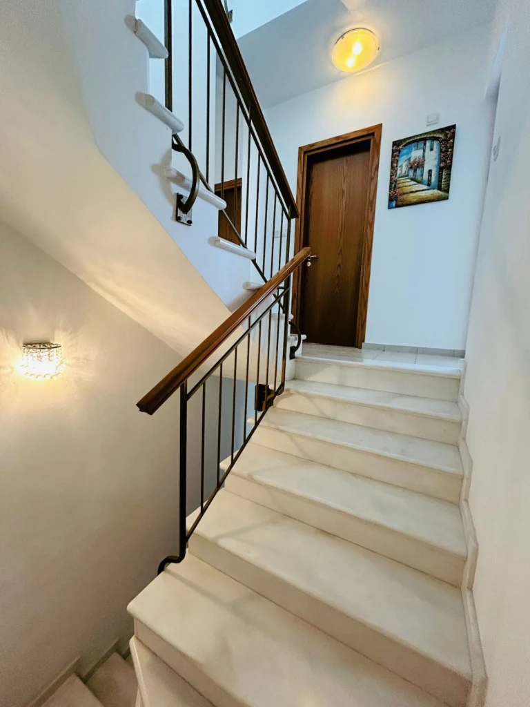 4 Bedroom House for Sale in Chlorakas, Paphos District