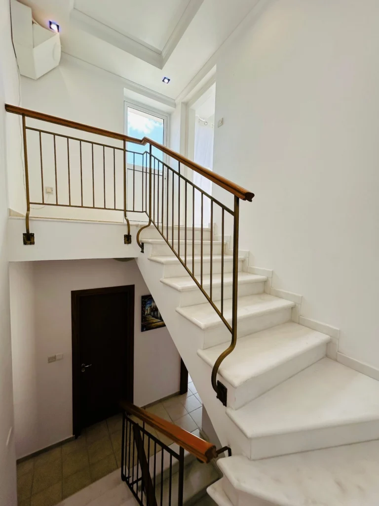 4 Bedroom House for Sale in Chlorakas, Paphos District