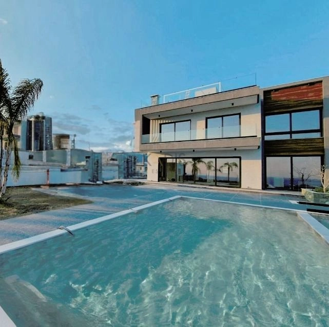 4 Bedroom House for Sale in Parekklisia, Limassol District