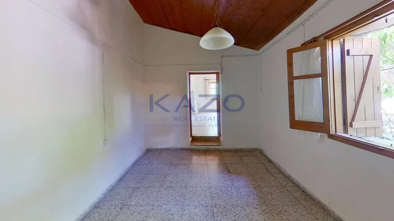 2 Bedroom House for Sale in Kedares, Paphos District