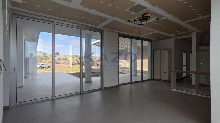 4 Bedroom House for Sale in Agia Varvara Lefkosias, Nicosia District