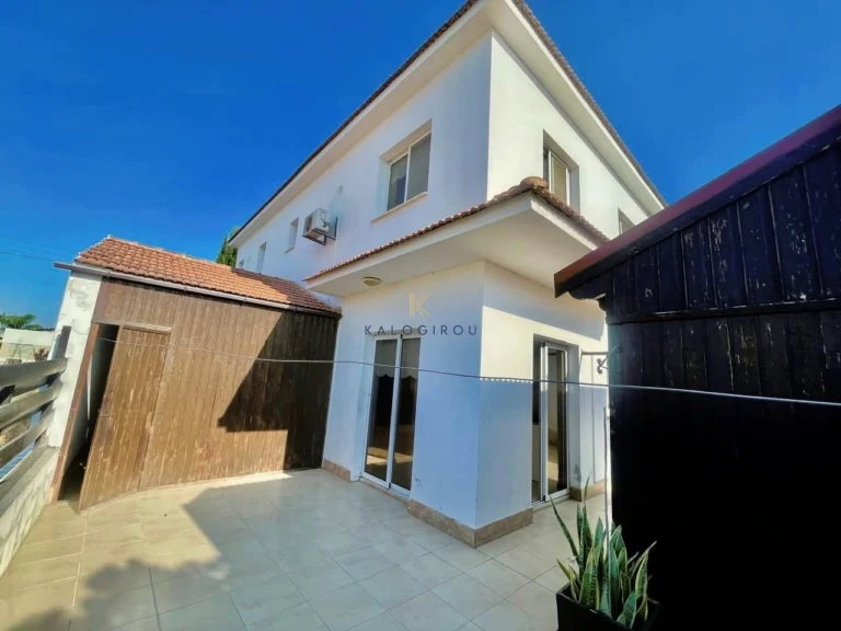 4 Bedroom House for Sale in Livadia Larnakas, Larnaca District