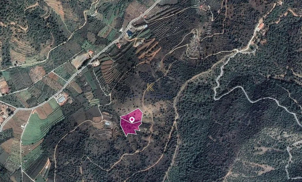 12,041m² Plot for Sale in Tsakistra, Nicosia District