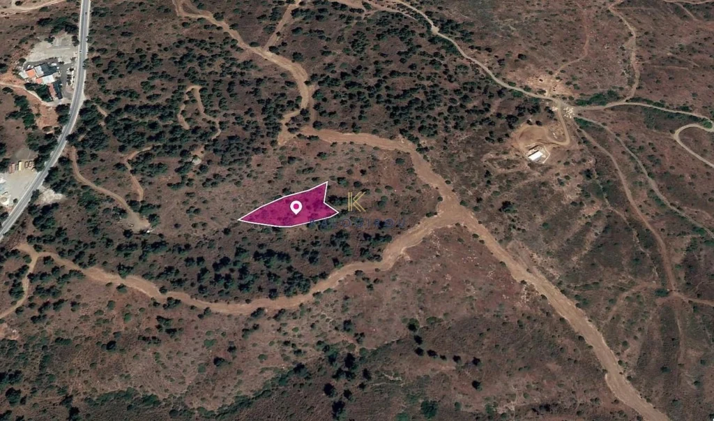2,676m² Plot for Sale in Evrychou, Nicosia District