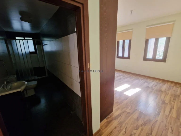 4 Bedroom House for Sale in Kynousa, Paphos District