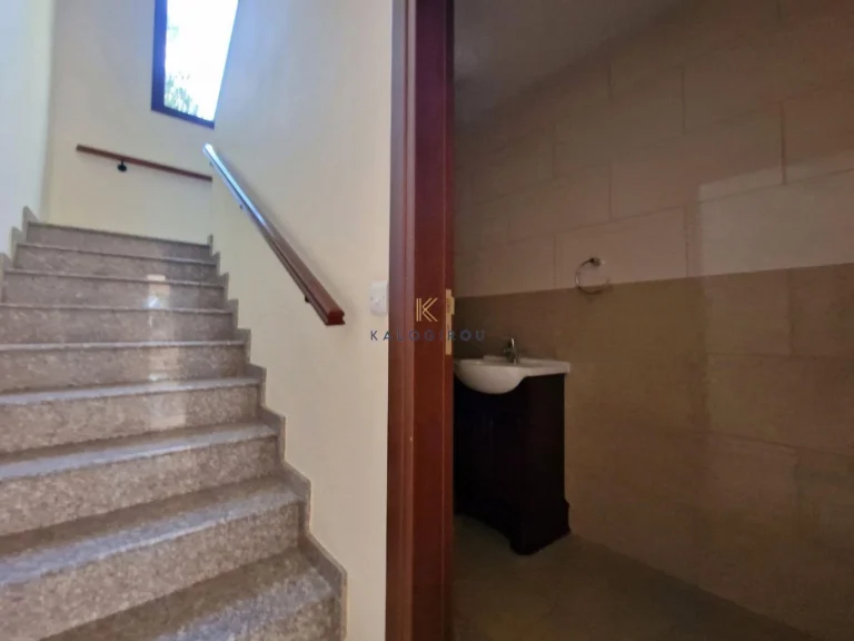 4 Bedroom House for Sale in Kynousa, Paphos District